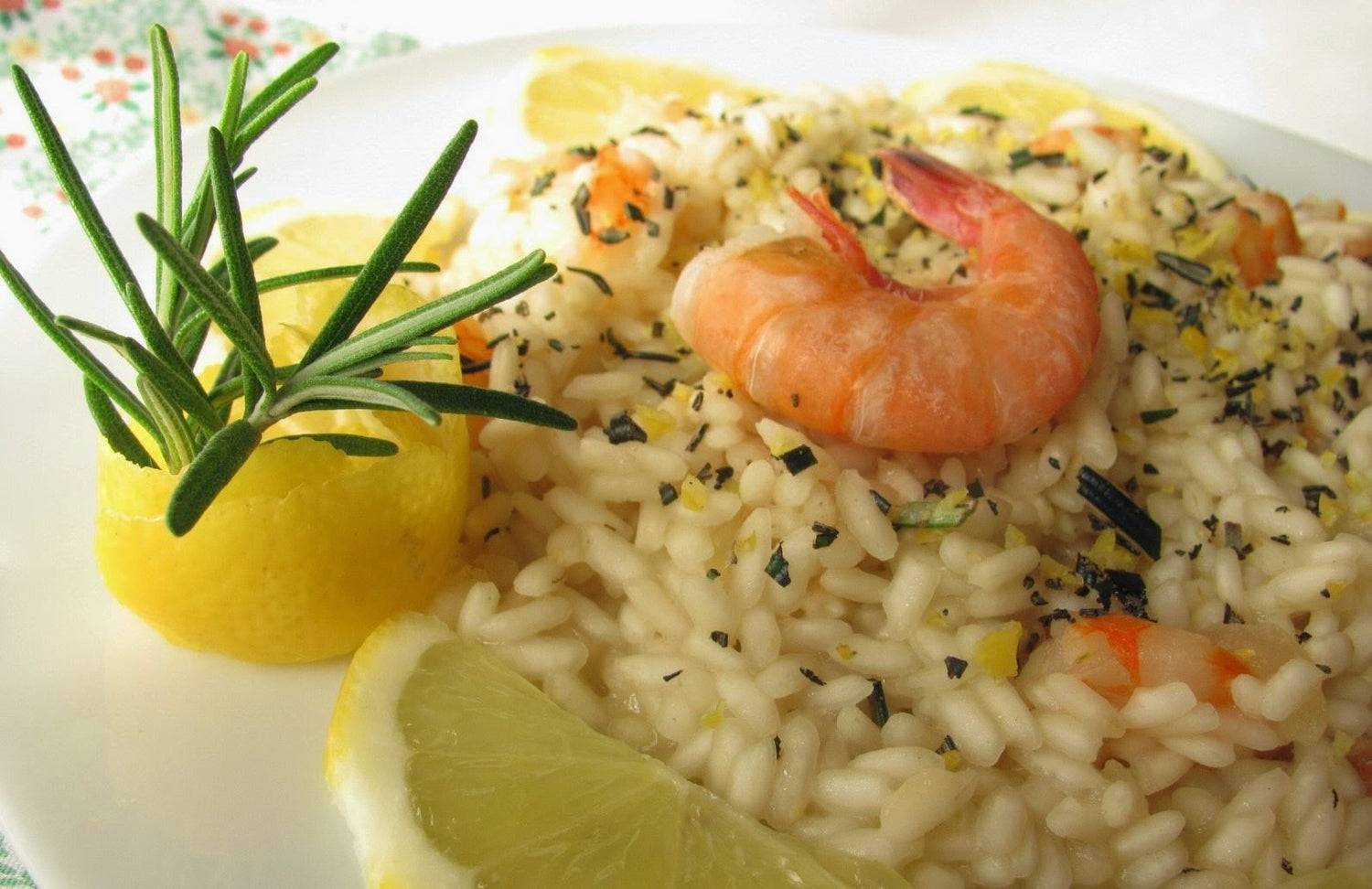 Recipe Low Carb Rice Salad with Lemon and Shrimp